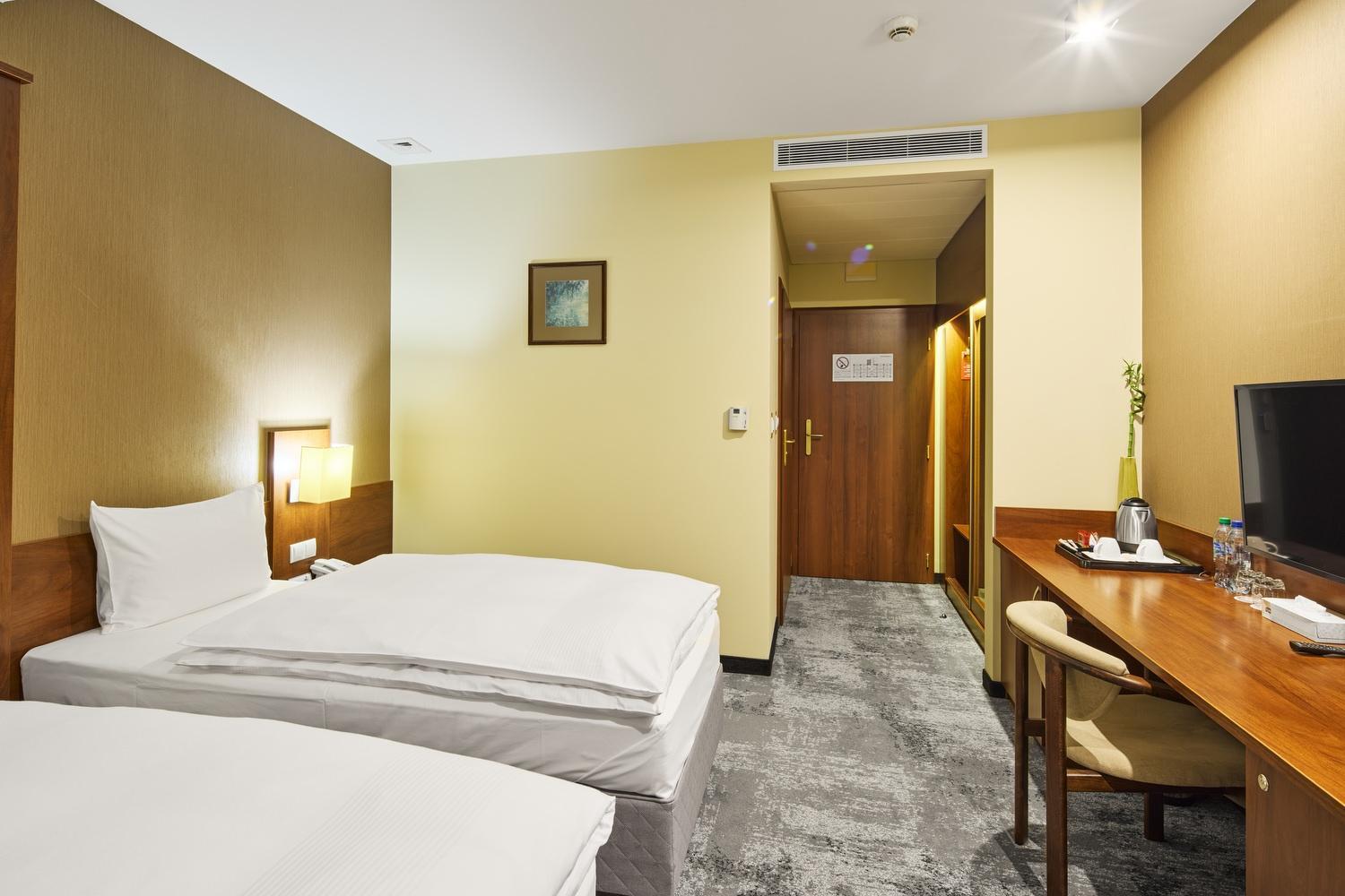 Hotel Na Polboru Sieradz Extérieur photo